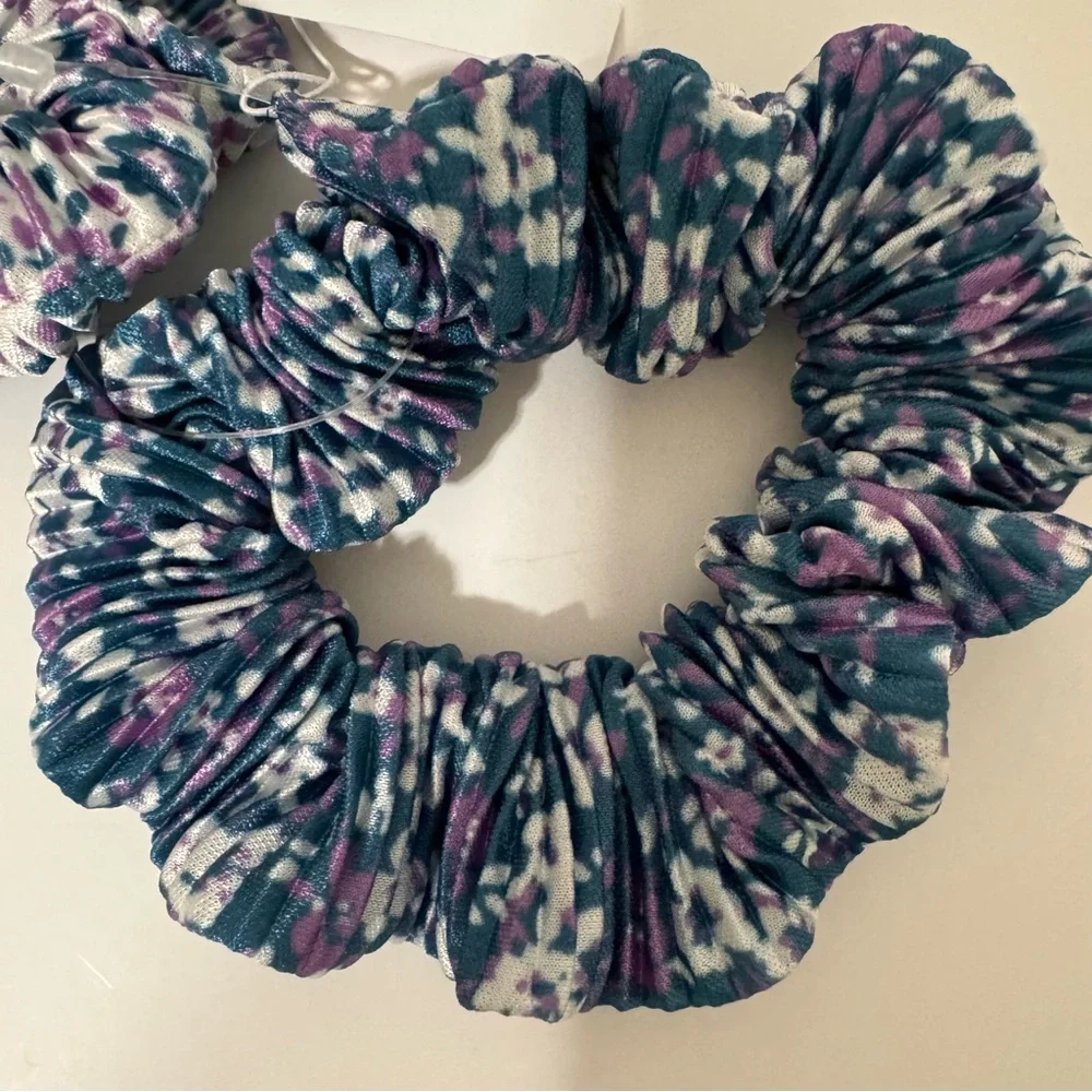 Crewcuts J.Crew Floral Scrunchies 2 Pack Blue Multicolor NWT Hair Ties